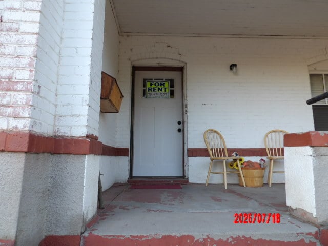 Building Photo - 317 S Chestnut St