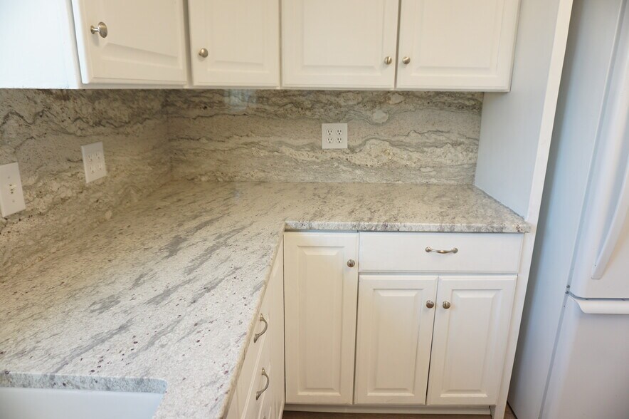 Building Photo - 18243 Superior St