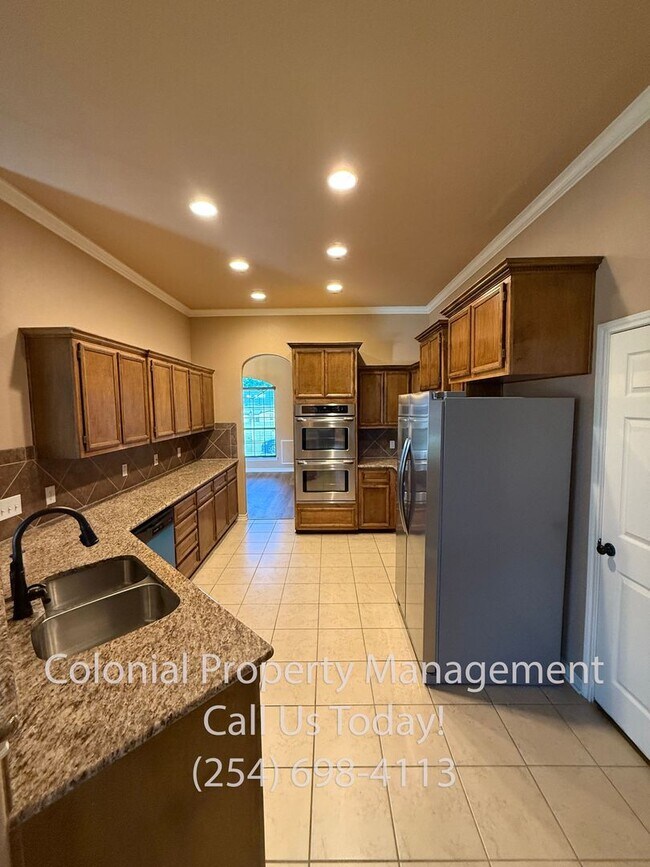 Building Photo - Available now 3 Bedroom 2 Bath Custom Home...