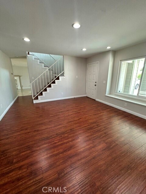 Building Photo - 26286 Topanga Way