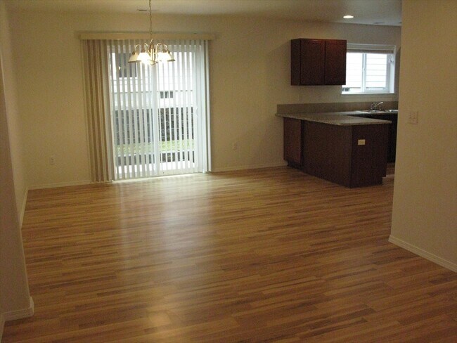 Building Photo - 109 E Mizzou Ct