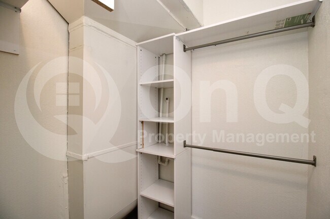 Building Photo - 5998 N 78th St