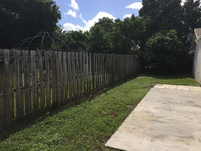 Building Photo - 22746 SW 55th Way
