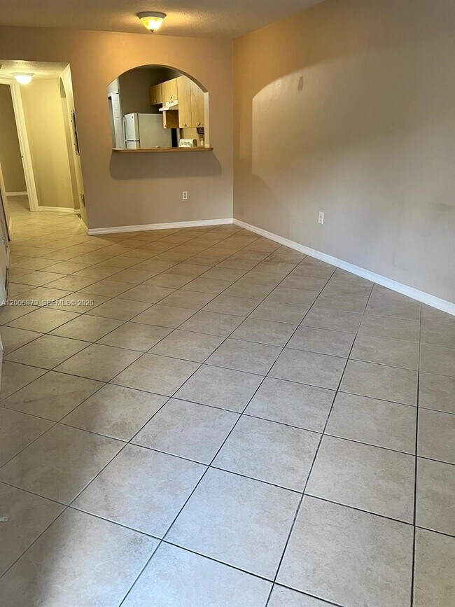 Building Photo - 1250 SE 31st Ct