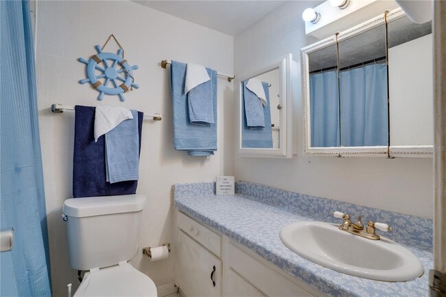 Building Photo - 6338 Newtown Cir