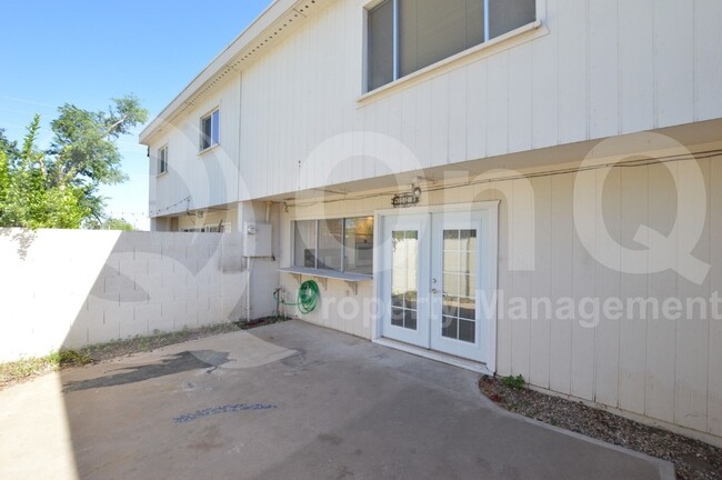 Building Photo - 4028 N Granite Reef Rd
