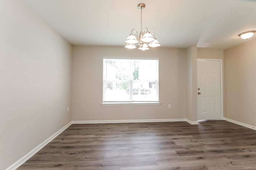 Building Photo - 4933 Broad Leaf Ct