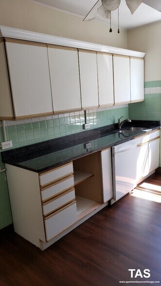 Building Photo - 4512 N Laporte Ave