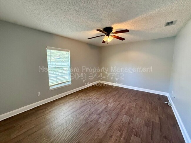 Building Photo - 3139 Mountain Ash Rd E