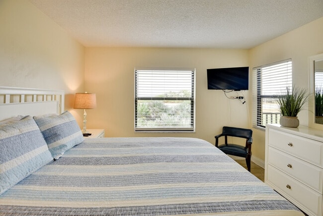 Building Photo - 51 Sand Dollar Dr