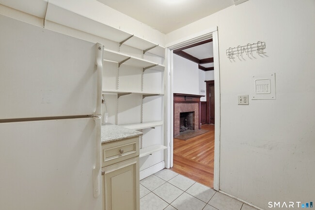 Building Photo - 382 Whitney Ave