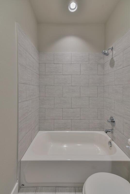 Building Photo - 736 N Plano Rd