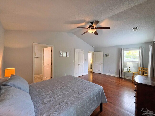 Building Photo - 949 Osprey Ct
