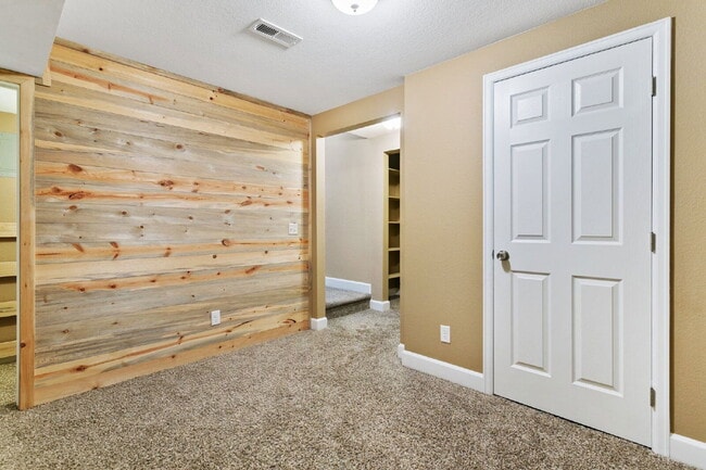 Building Photo - 5145 Stone Fence Dr