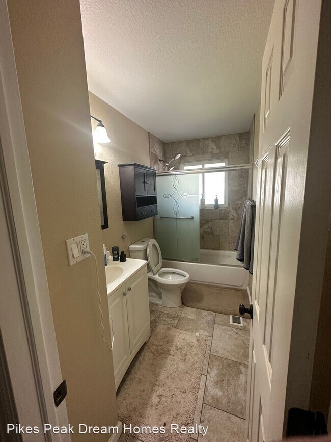 Building Photo - 5 br, 2 bath House - 4234 Morley Drive