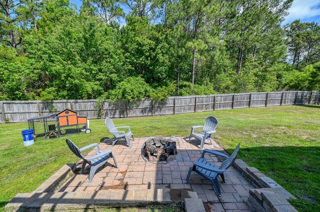 Building Photo - 412 Ponzer Ct N