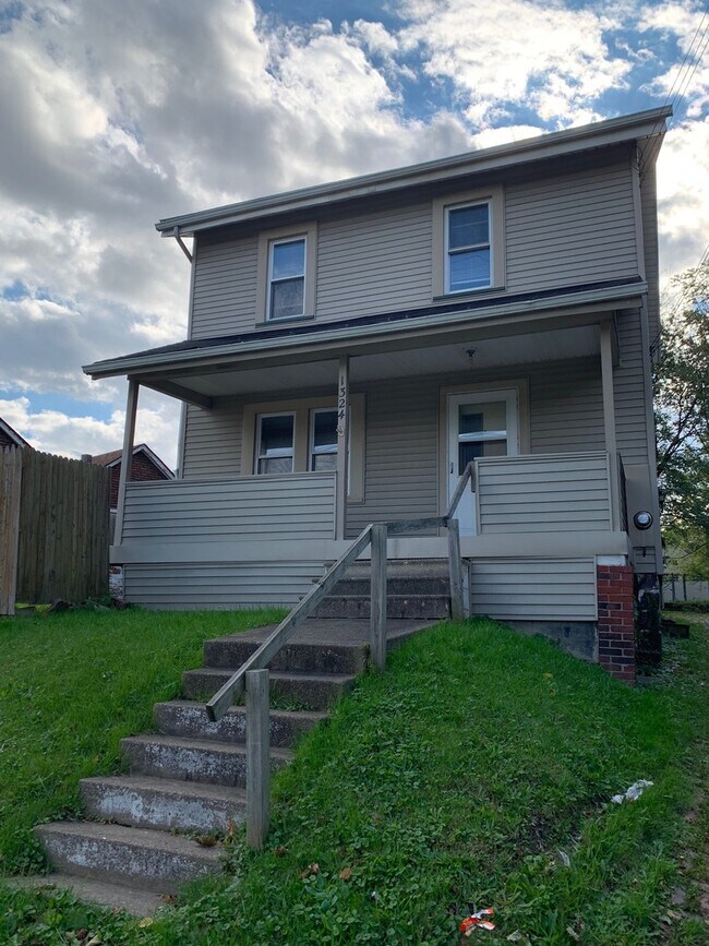 Primary Photo - 1324 Salt Springs Rd