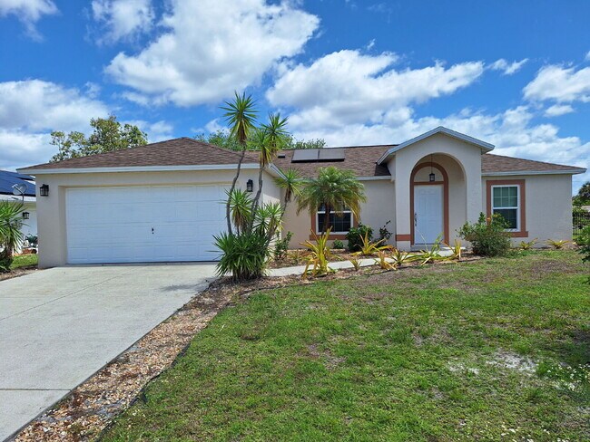 Building Photo - "Charming 3-Bed, 2-Bath Retreat on Lychee Court in Punta Gorda – Your Perfect 1,224 Sq Ft Getaway!"