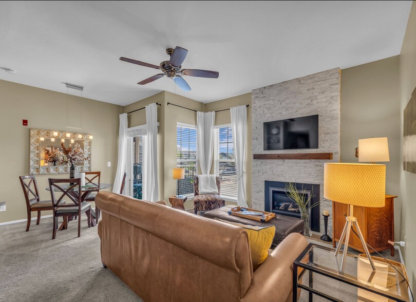 Building Photo - 900 Bitner Rd