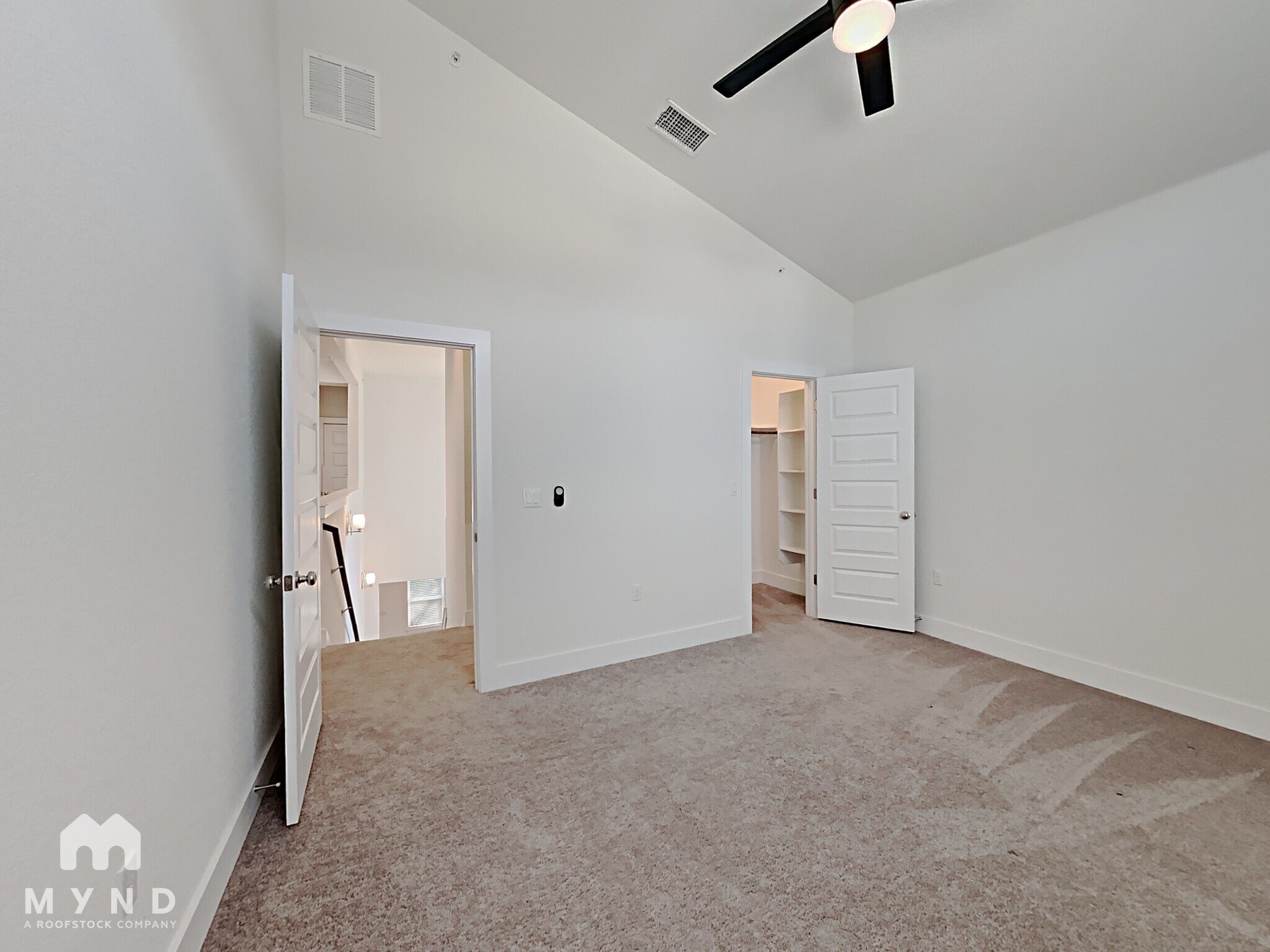 Building Photo - 8922 Menchaca Rd