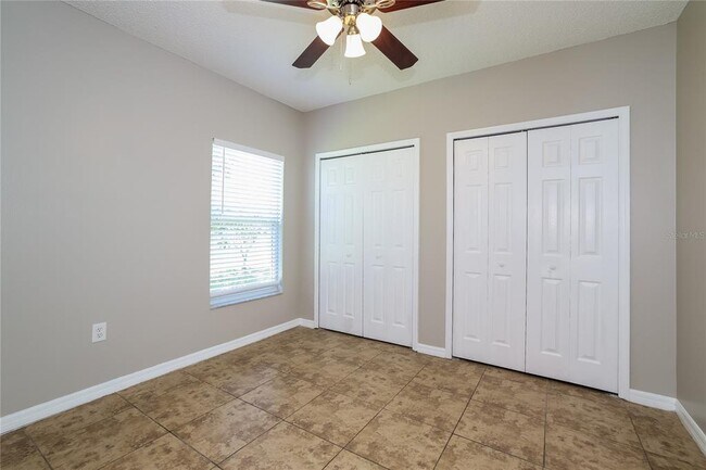 Building Photo - 446 Spike Ct
