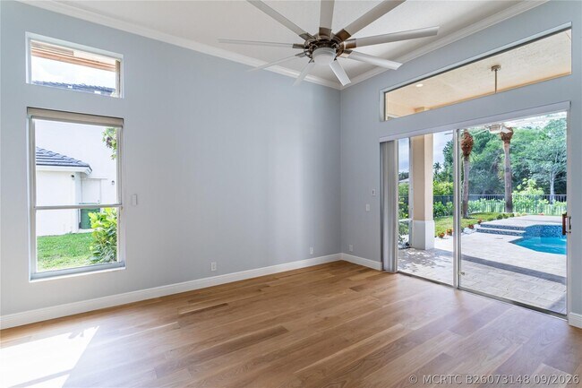 Building Photo - 15683 Cypress Park Dr