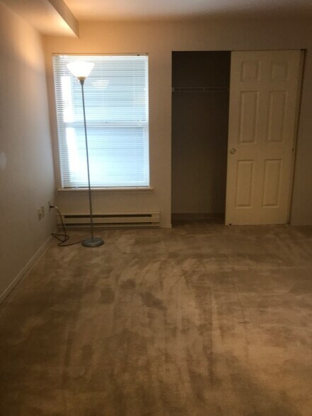 Building Photo - 7100 Greenwood Ave N