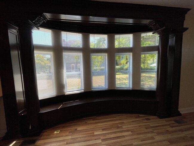 Building Photo - 6736 McPherson Blvd