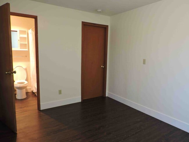 Building Photo - 4056 N Juneau St