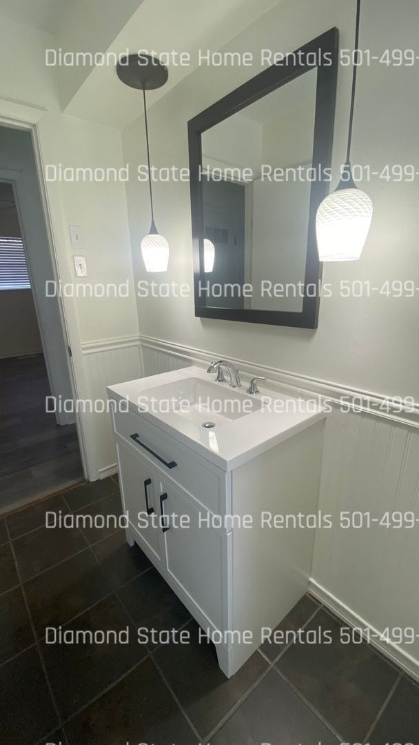 Building Photo - 5808 Del Prado St