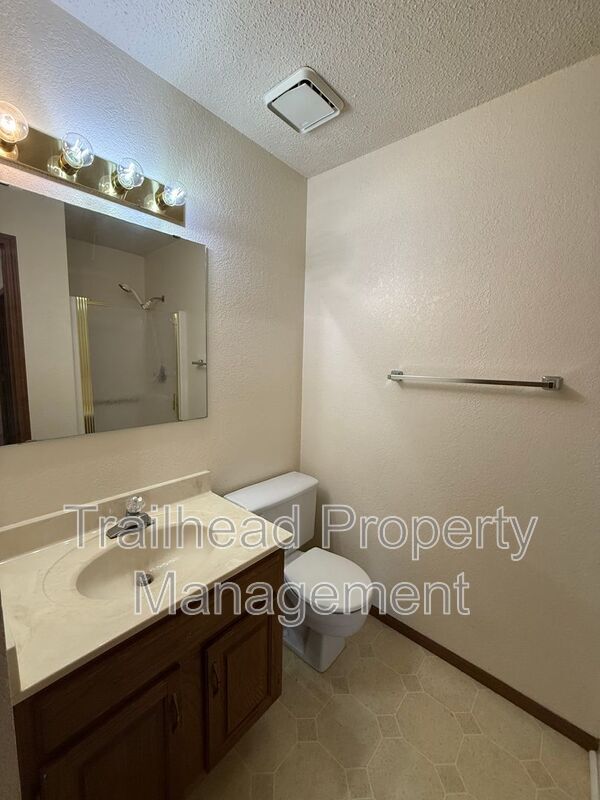 Building Photo - 2700 NW 3rd Terrace