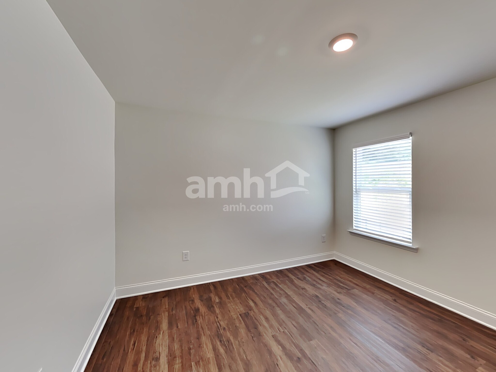 Building Photo - 808 Headland Wy