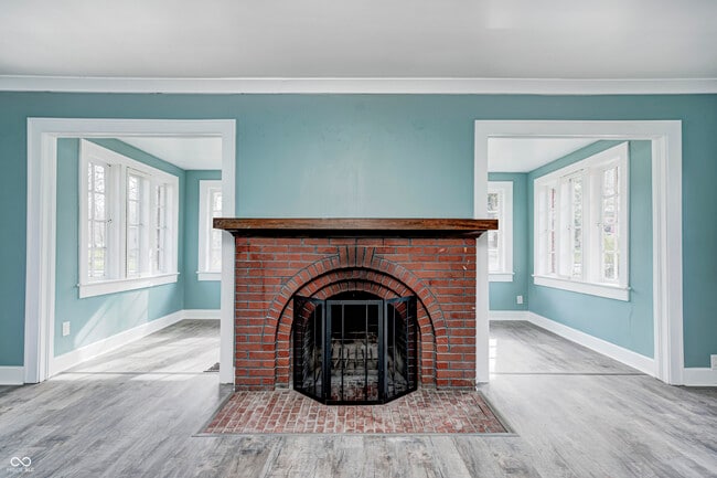 Building Photo - 420 N Irvington Ave
