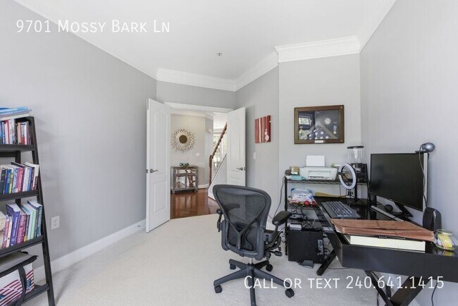 Building Photo - 9701 Mossy Bark Ln
