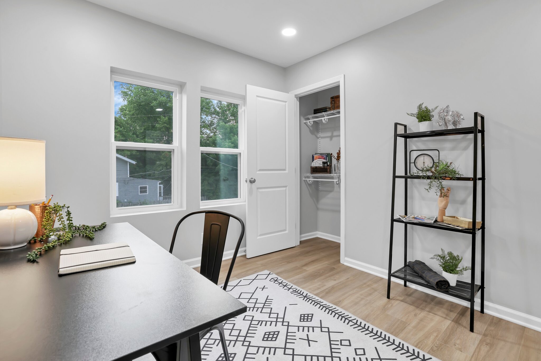 Second Bedroom with beautiful afternoon light - 187 N Harris Ave