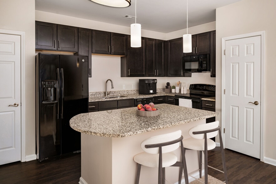 Building Photo - Residences at Brookline