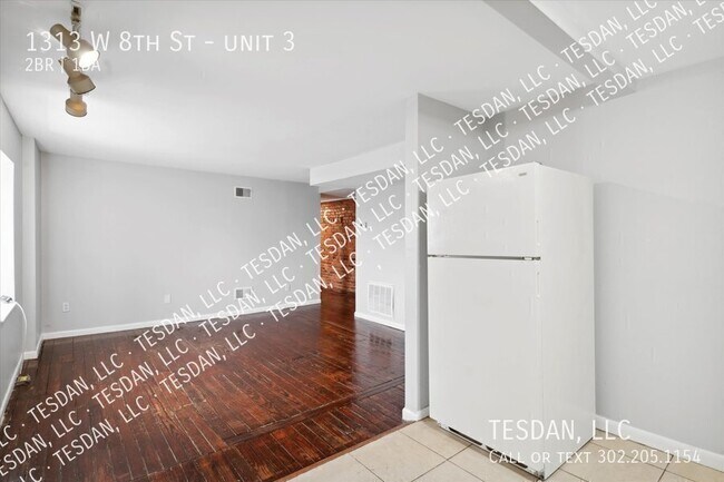 Building Photo - 1313 W 8th St