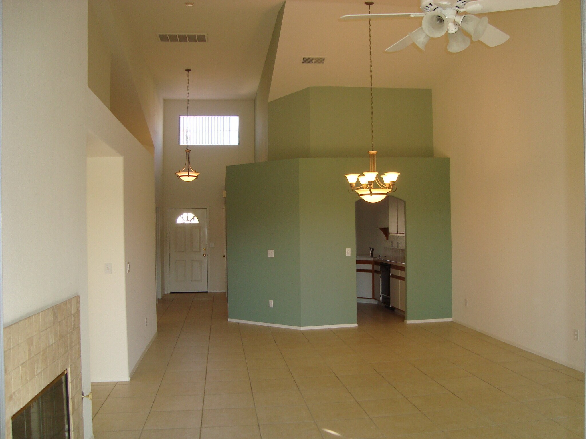 Building Photo - 42593 Liolios Dr