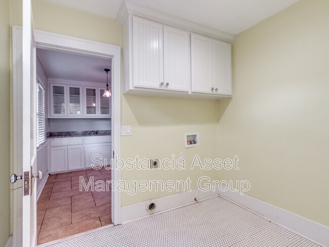 Building Photo - 1216 NW 36th St