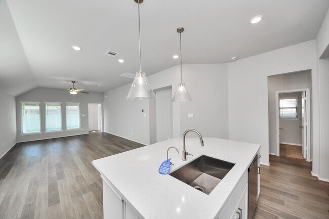 Building Photo - 21239 Speckled Trout Ln