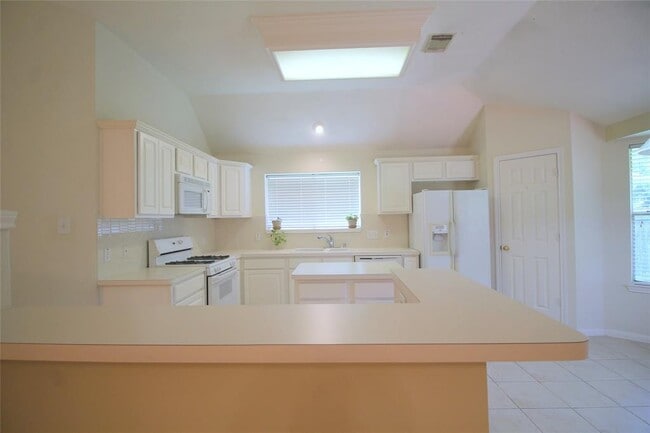 Building Photo - 818 Presley Way
