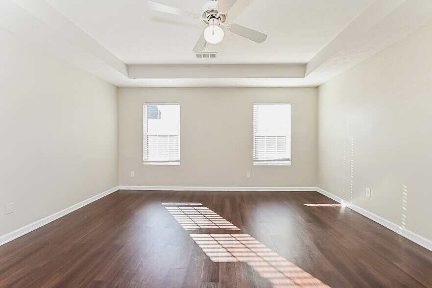 Building Photo - 100 Astilbe Meadow Dr