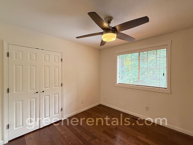 Building Photo - Beautiful 4BD/2.5BA West Olympia Home in Quiet Neighborhood