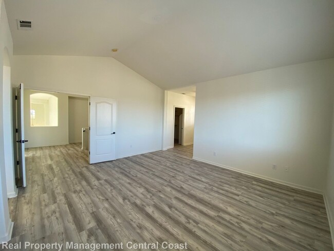 Building Photo - AVAILABLE NOW - Executive Style Santa Mari...