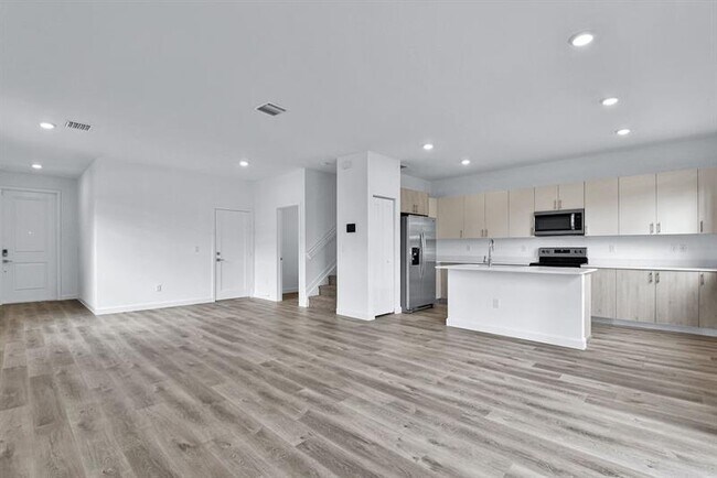 Building Photo - 706 Stellar Ct