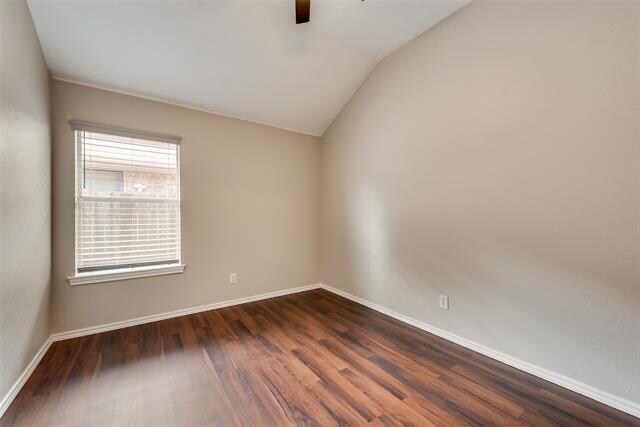 Building Photo - 912 Churchhill Dr