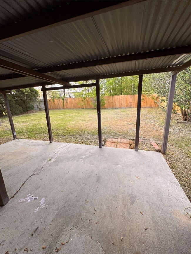 Building Photo - 604 Briarclift Ln