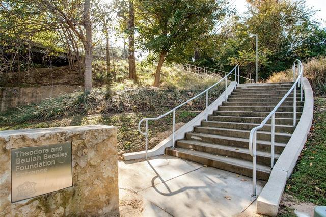 Building Photo - 3225 Turtle Creek Blvd Blvd