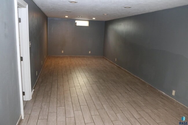 Building Photo - 3008 E 15th St