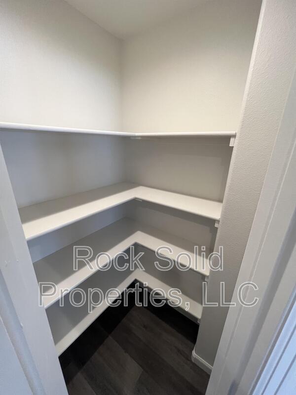 Building Photo - 1508 Danny Pl